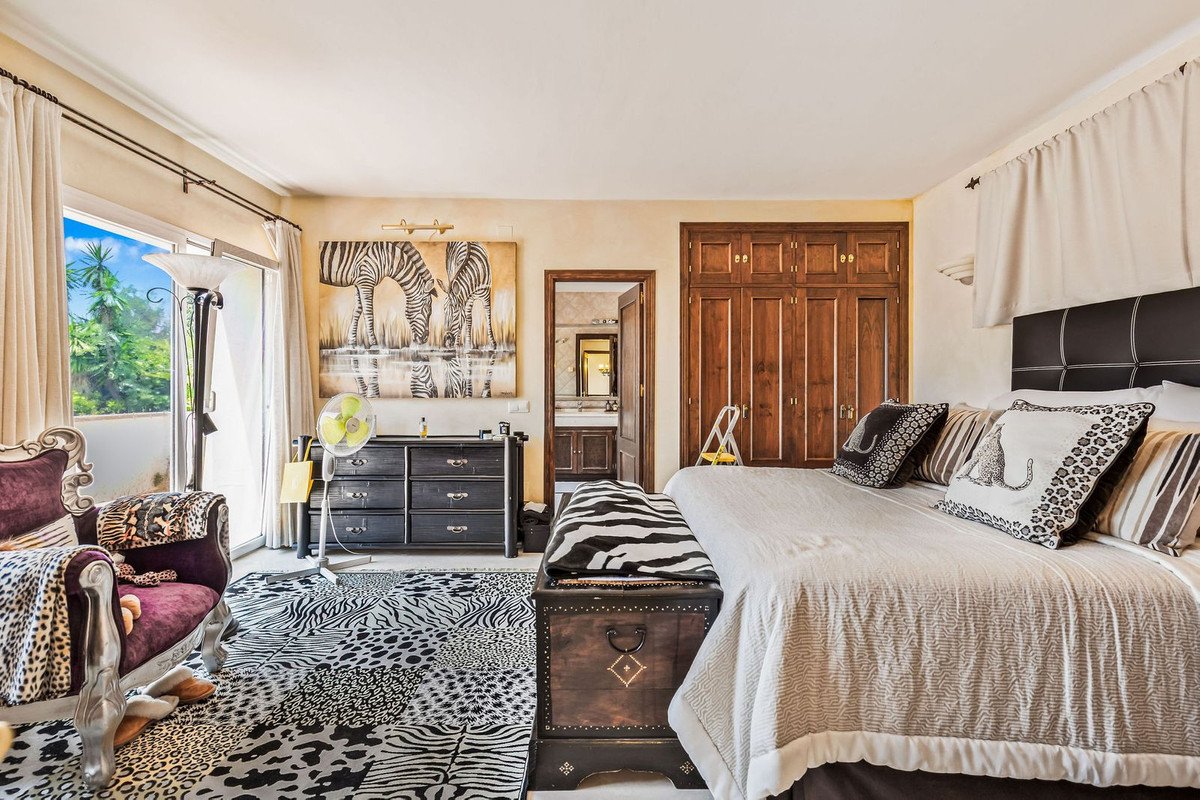 4 Bed Detached Villa in Costalita