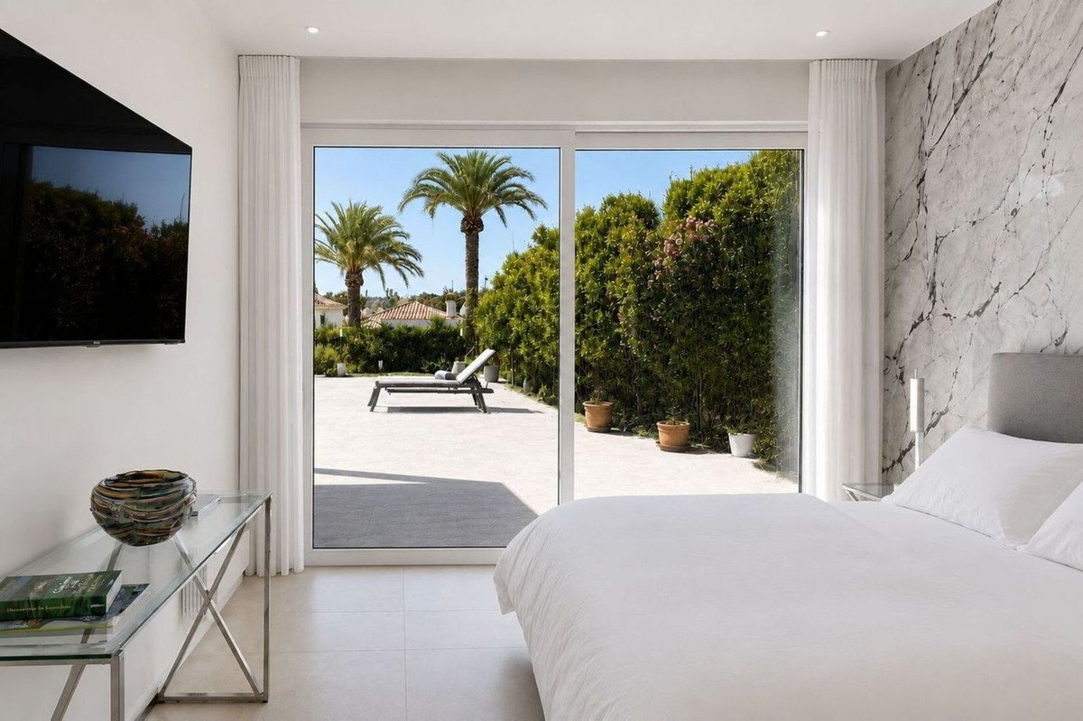 5 Bed Detached Villa in Sotogrande
