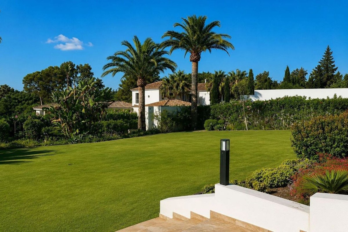 5 Bed Detached Villa in Sotogrande