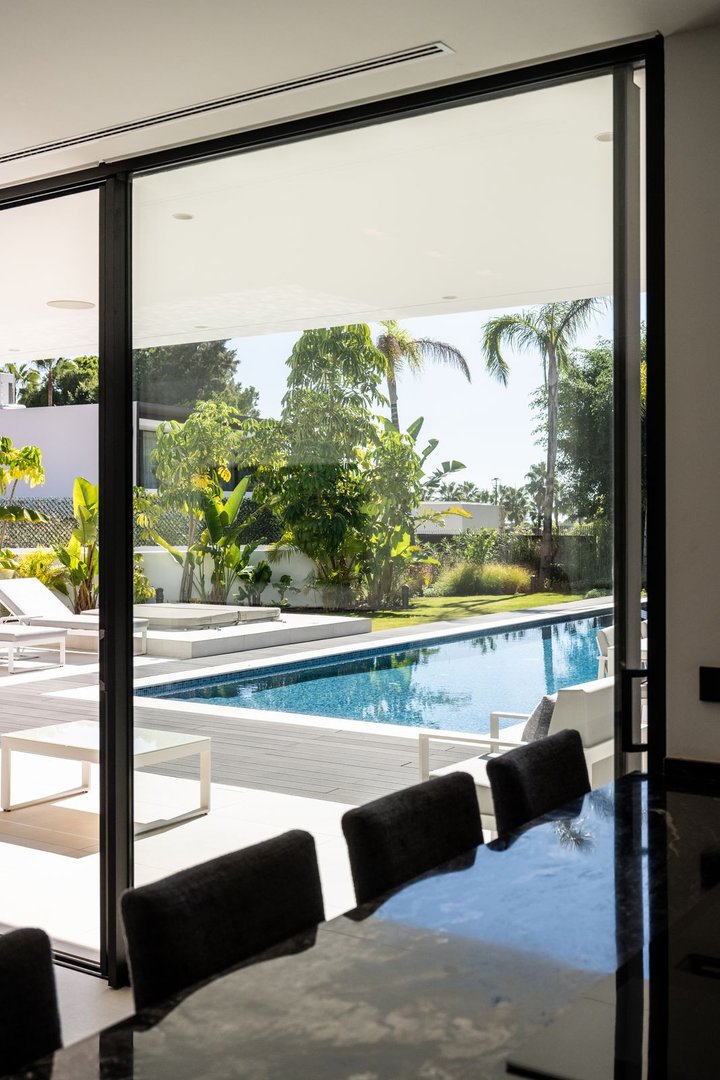 5 Bed Detached Villa in Marbella