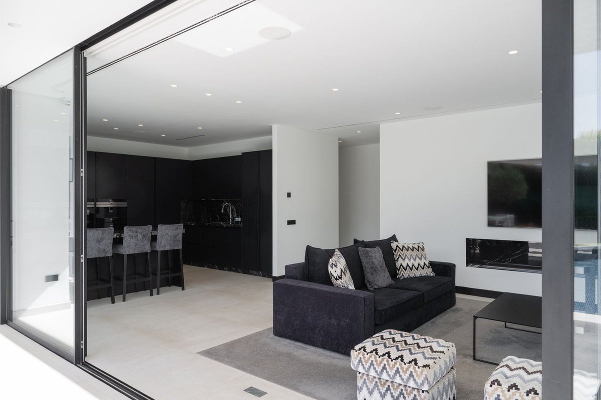 5 Bed Detached Villa in Marbella