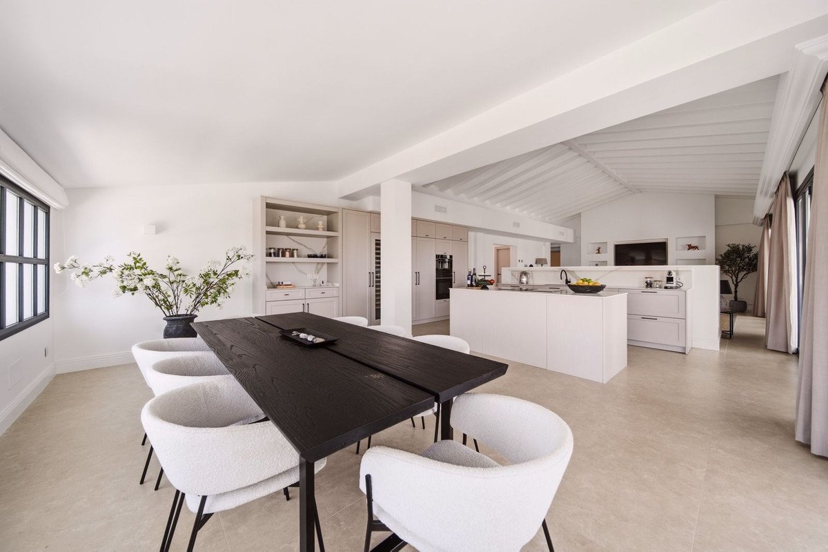 5 Bed Detached Villa in Benahavís