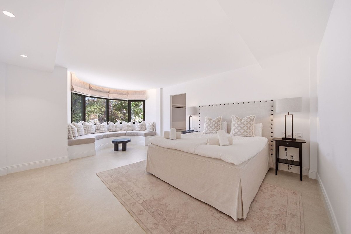 5 Bed Detached Villa in Benahavís