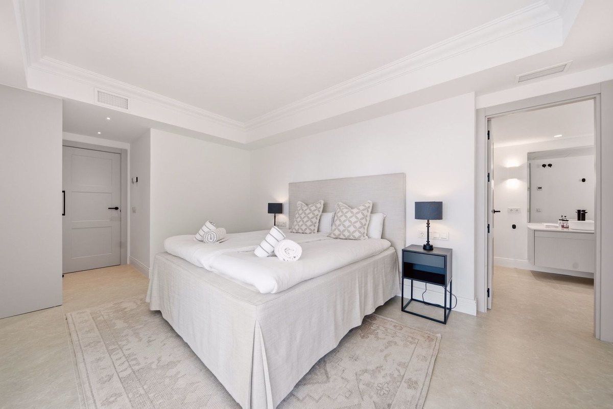 5 Bed Detached Villa in Benahavís