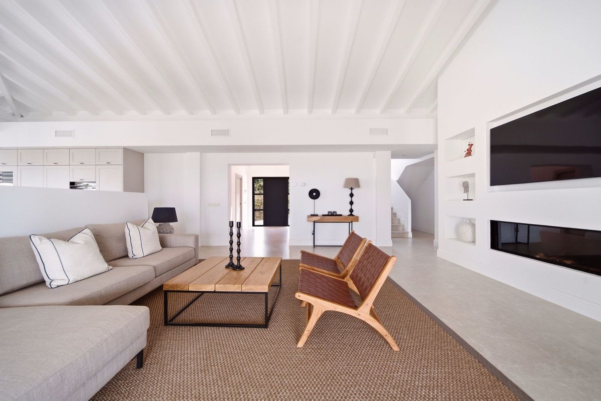 5 Bed Detached Villa in Benahavís