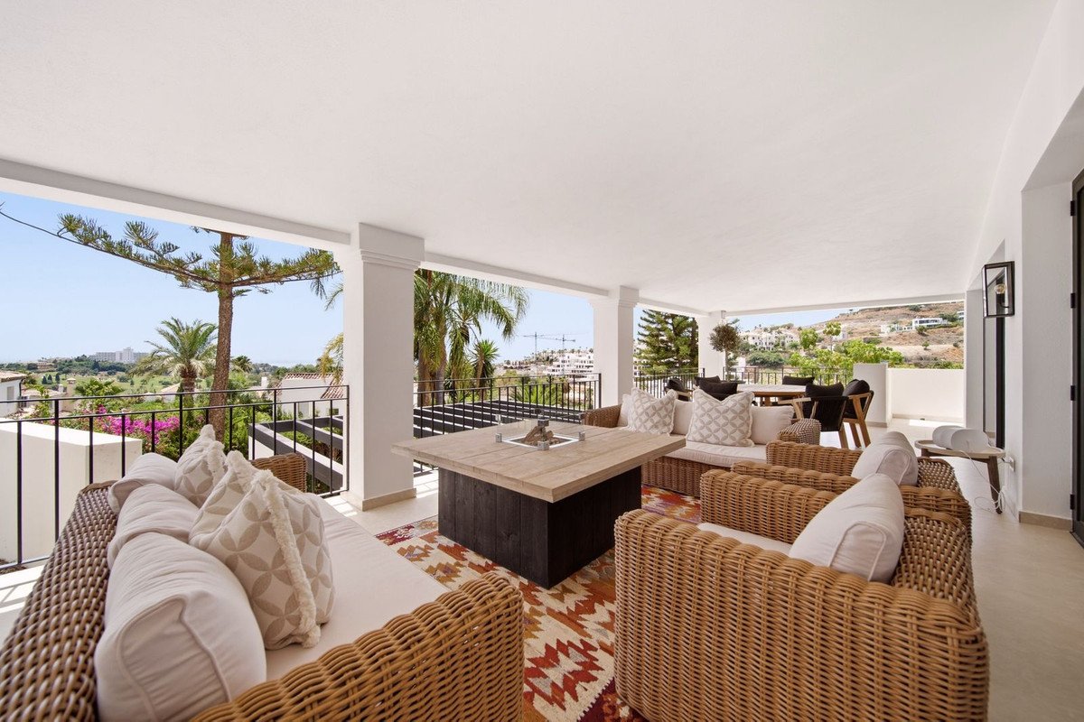 5 Bed Detached Villa in Benahavís