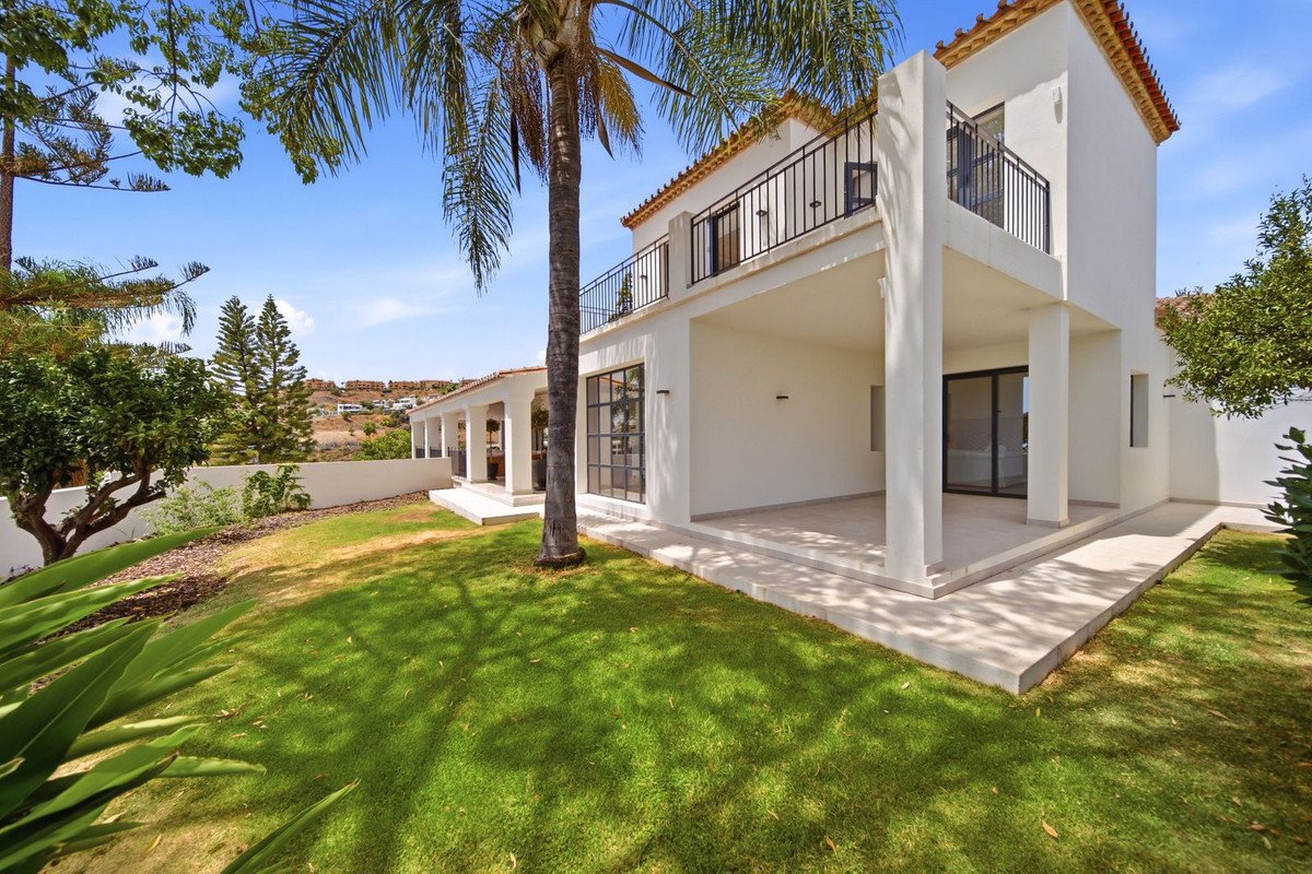 5 Bed Detached Villa in Benahavís