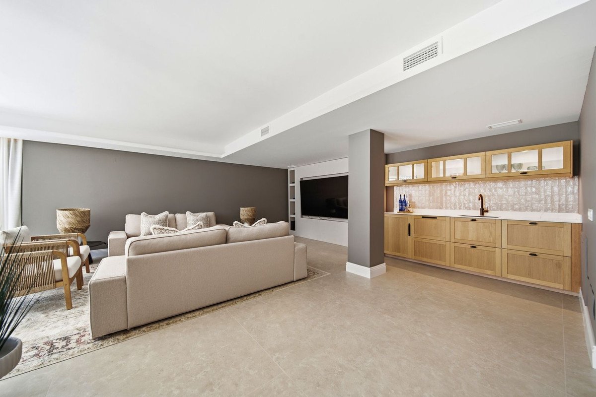 5 Bed Detached Villa in Benahavís