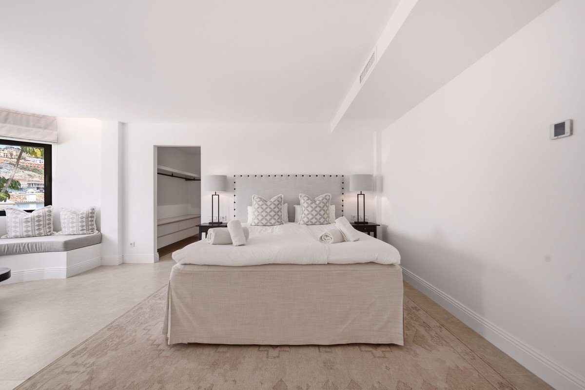 5 Bed Detached Villa in Benahavís