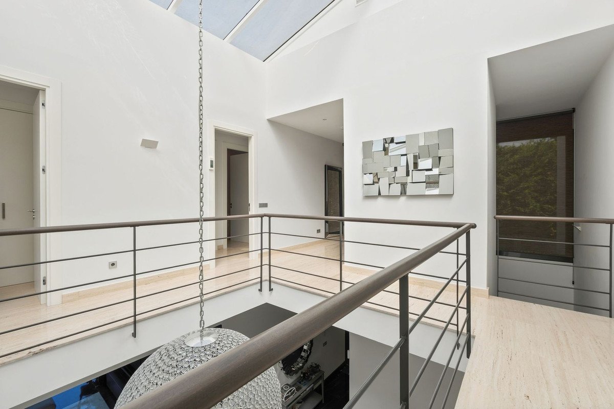 6 Bed Detached Villa in Benahavís