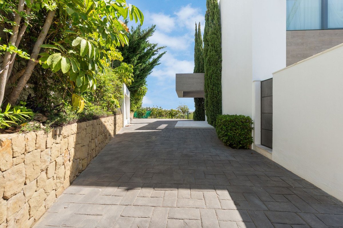 6 Bed Detached Villa in Benahavís
