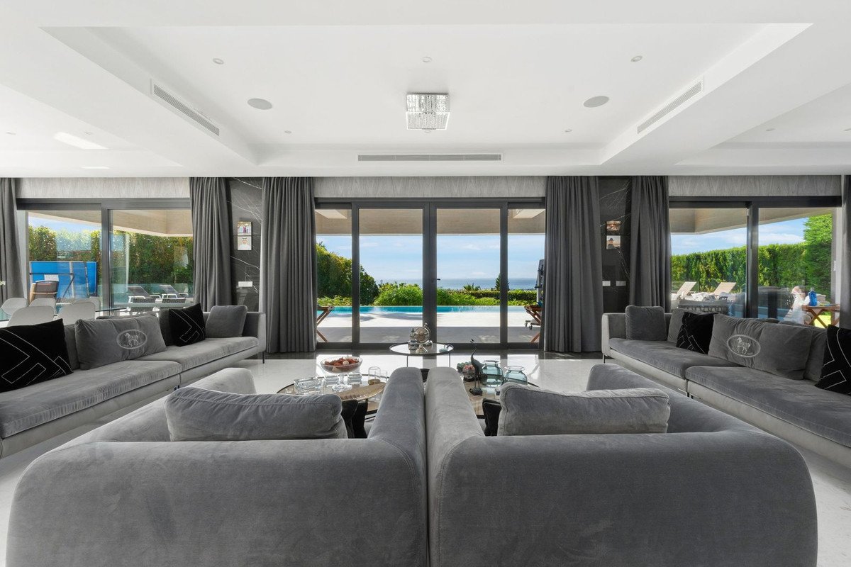 6 Bed Detached Villa in Benahavís