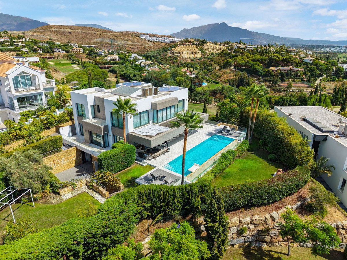 6 Bed Detached Villa in Benahavís