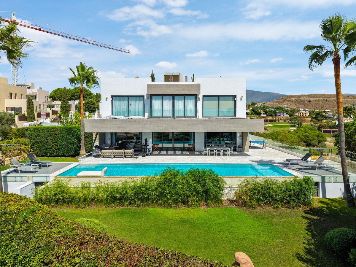 6 Bed Detached Villa in Benahavís