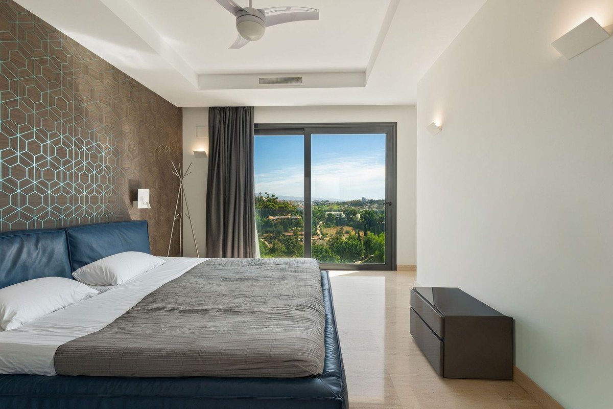 6 Bed Detached Villa in Benahavís