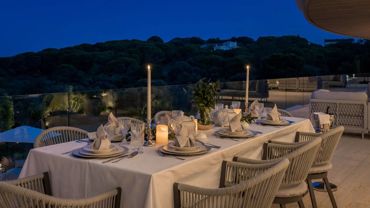 8 Bed Detached Villa in Sotogrande