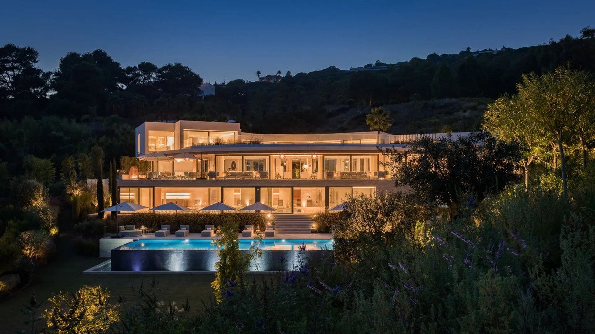 8 Bed Detached Villa in Sotogrande