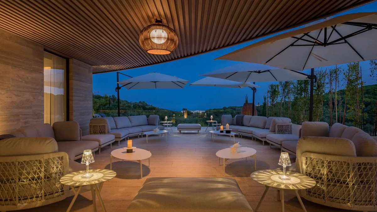 8 Bed Detached Villa in Sotogrande
