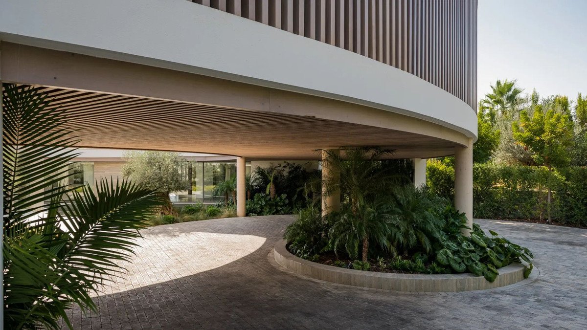 8 Bed Detached Villa in Sotogrande