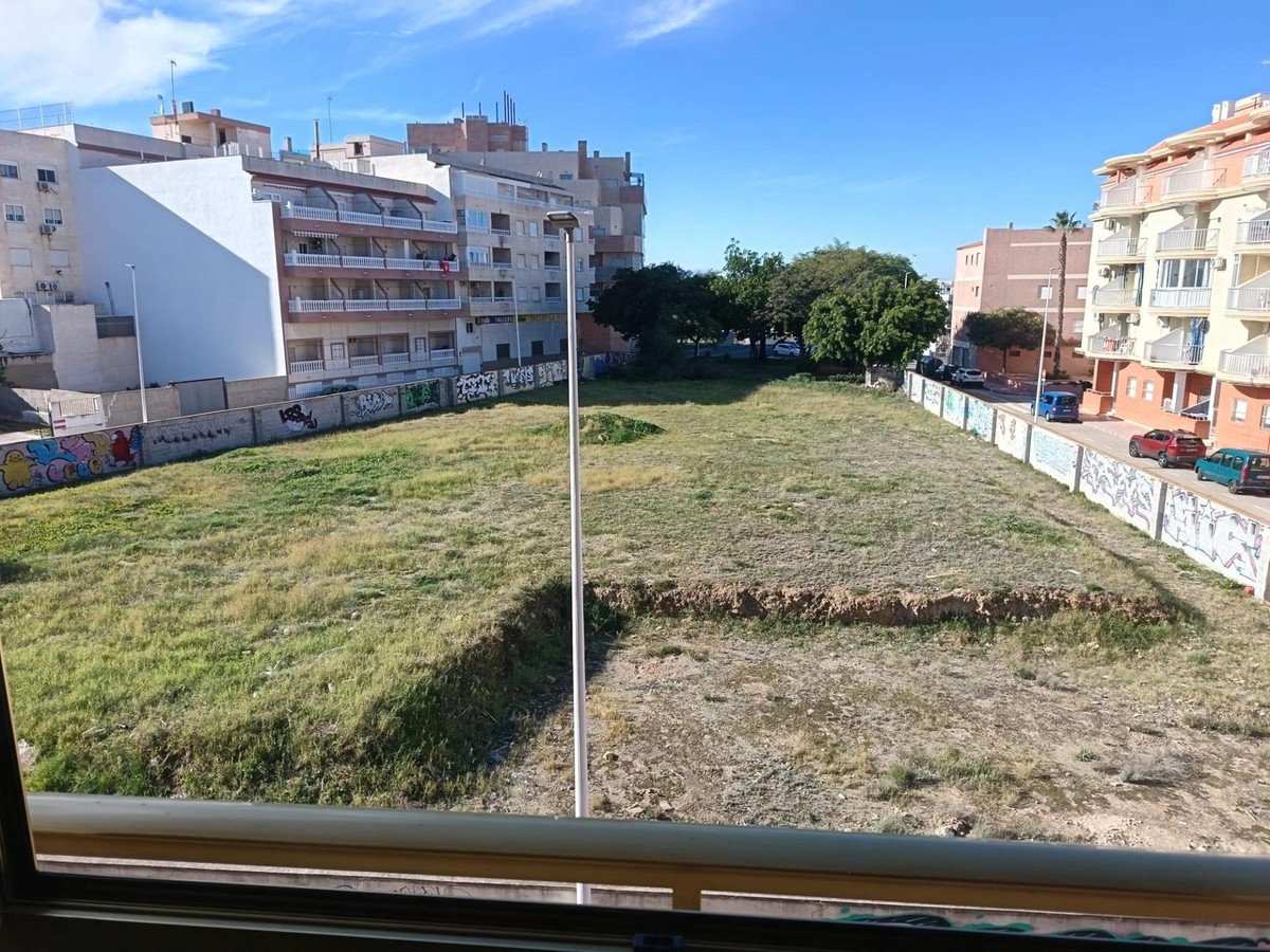 2 Bed Middle Floor Apartment in Playa De La Mata