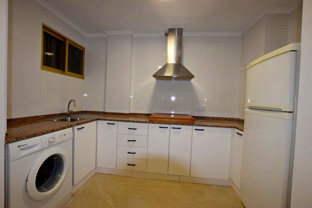 2 Bed Middle Floor Apartment in Playa De La Mata