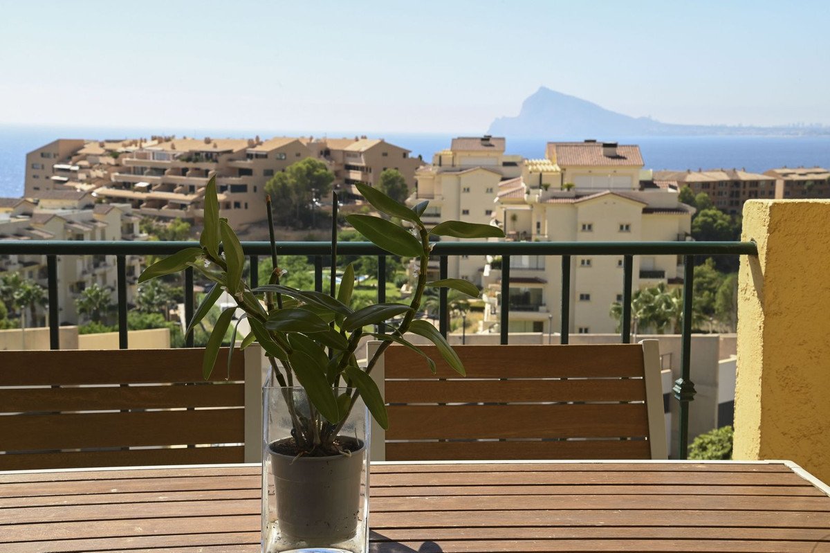 1 Bed Middle Floor Apartment in Altea