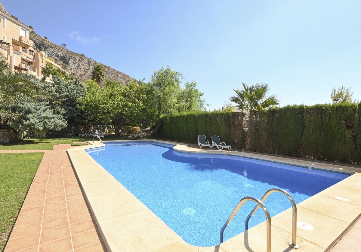 1 Bed Middle Floor Apartment in Altea