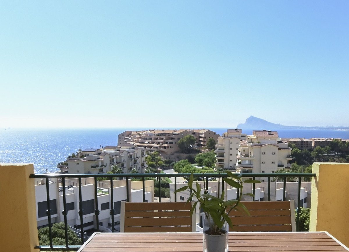 1 Bed Middle Floor Apartment in Altea