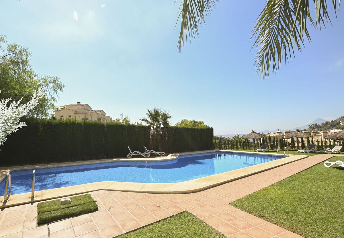 1 Bed Middle Floor Apartment in Altea