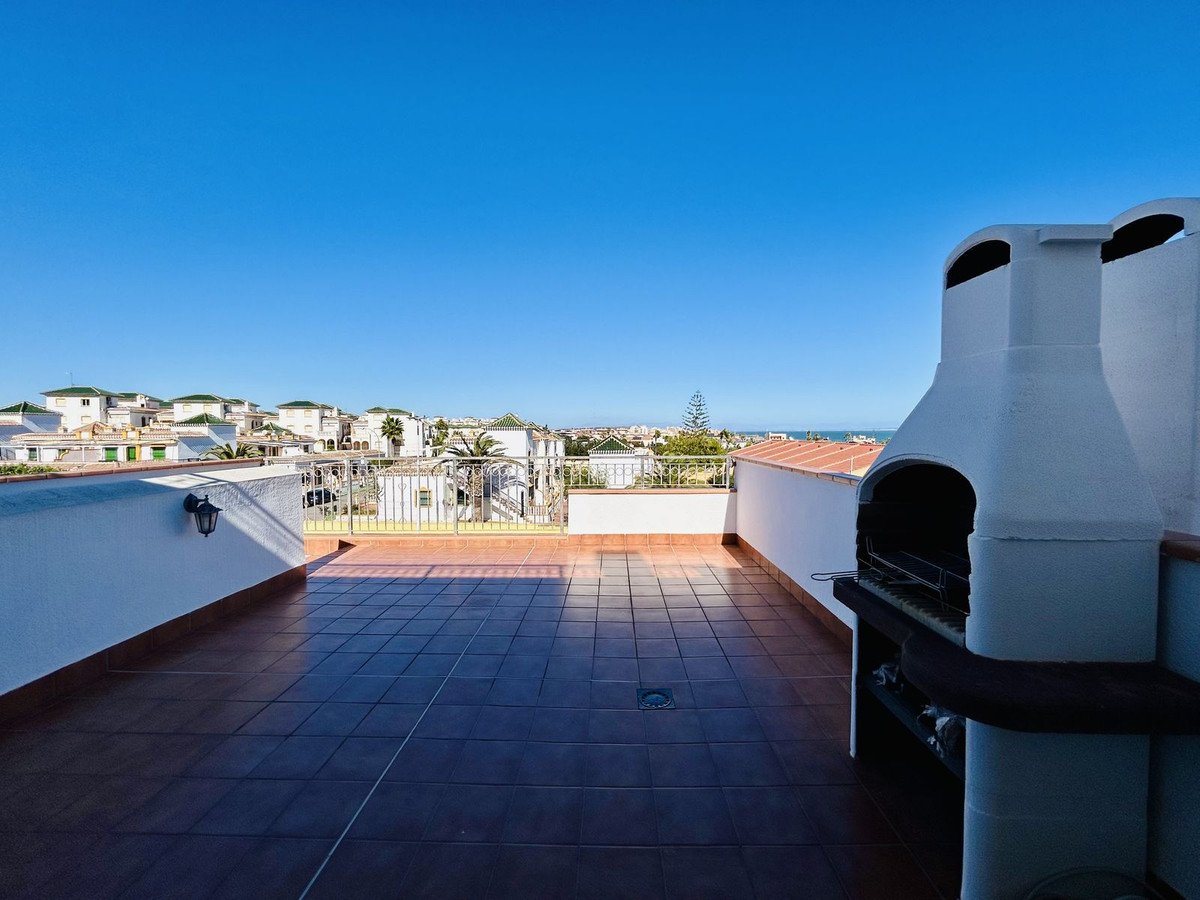 2 Bed Top Floor Apartment in Playa De La Mata