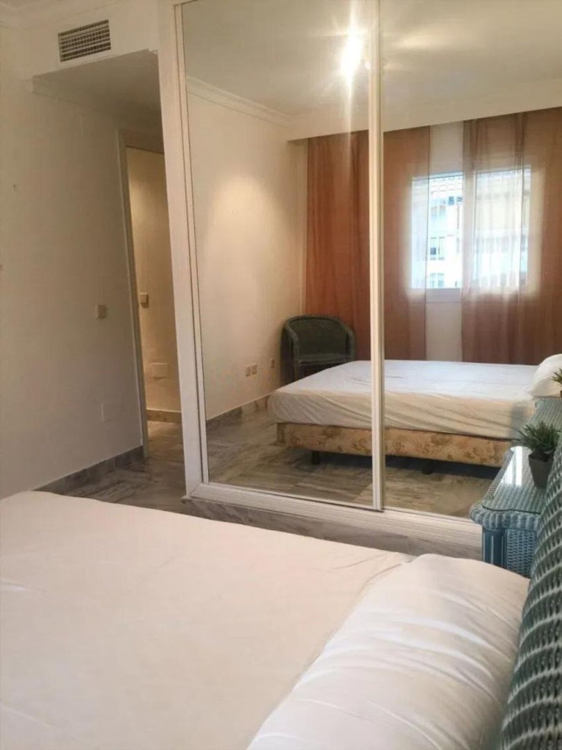 2 Bed Middle Floor Apartment in Puerto Banús