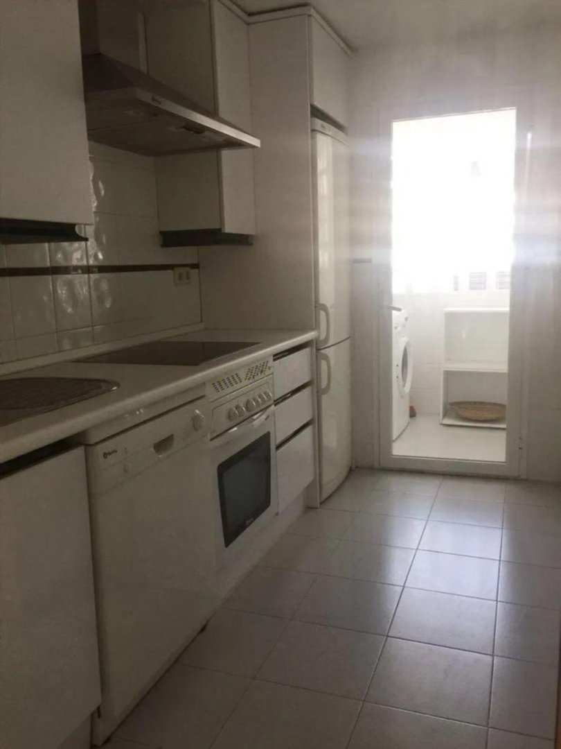2 Bed Middle Floor Apartment in Puerto Banús