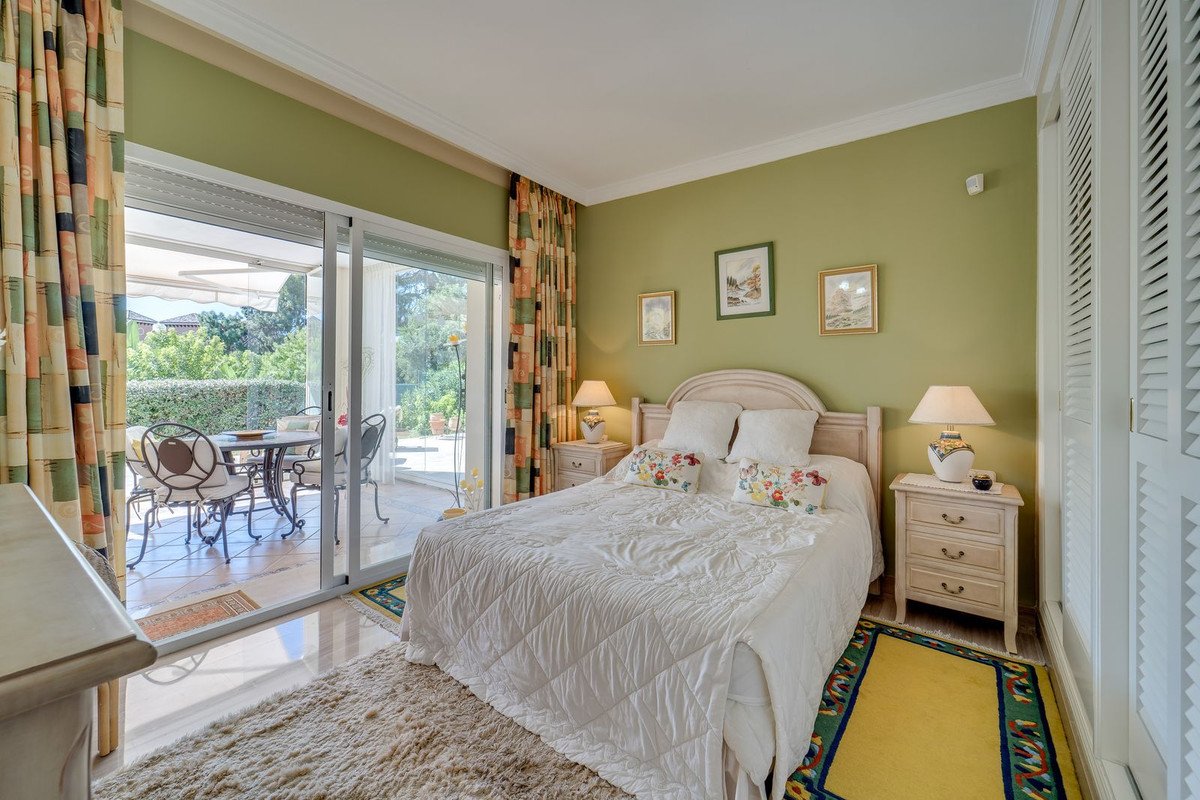 2 Bed Ground Floor Apartment in Elviria