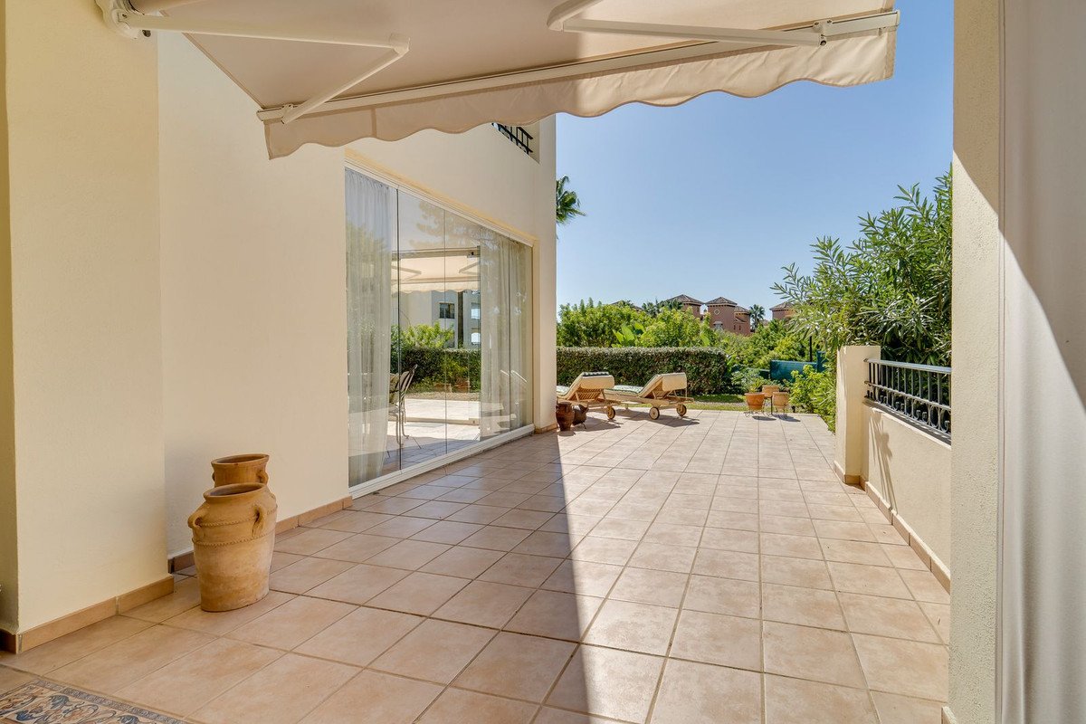 2 Bed Ground Floor Apartment in Elviria