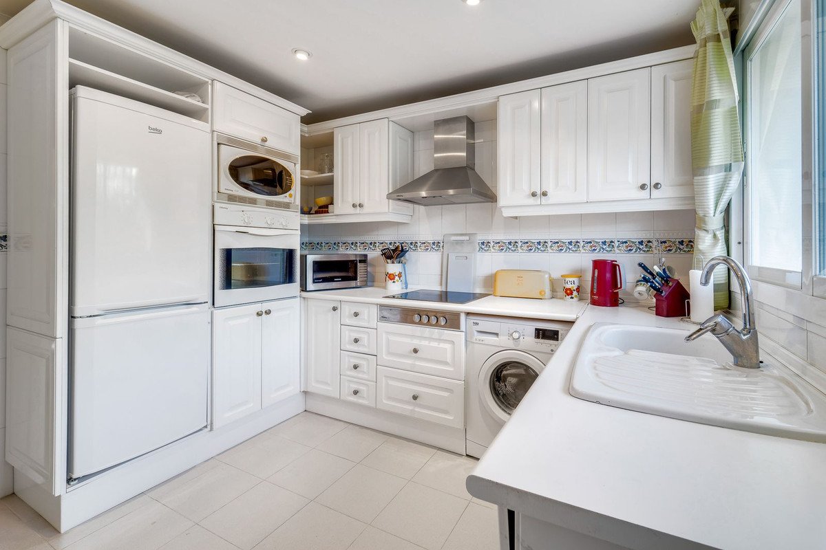 2 Bed Ground Floor Apartment in Elviria