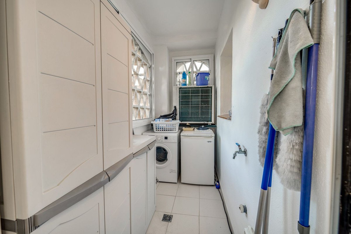 2 Bed Ground Floor Apartment in Elviria