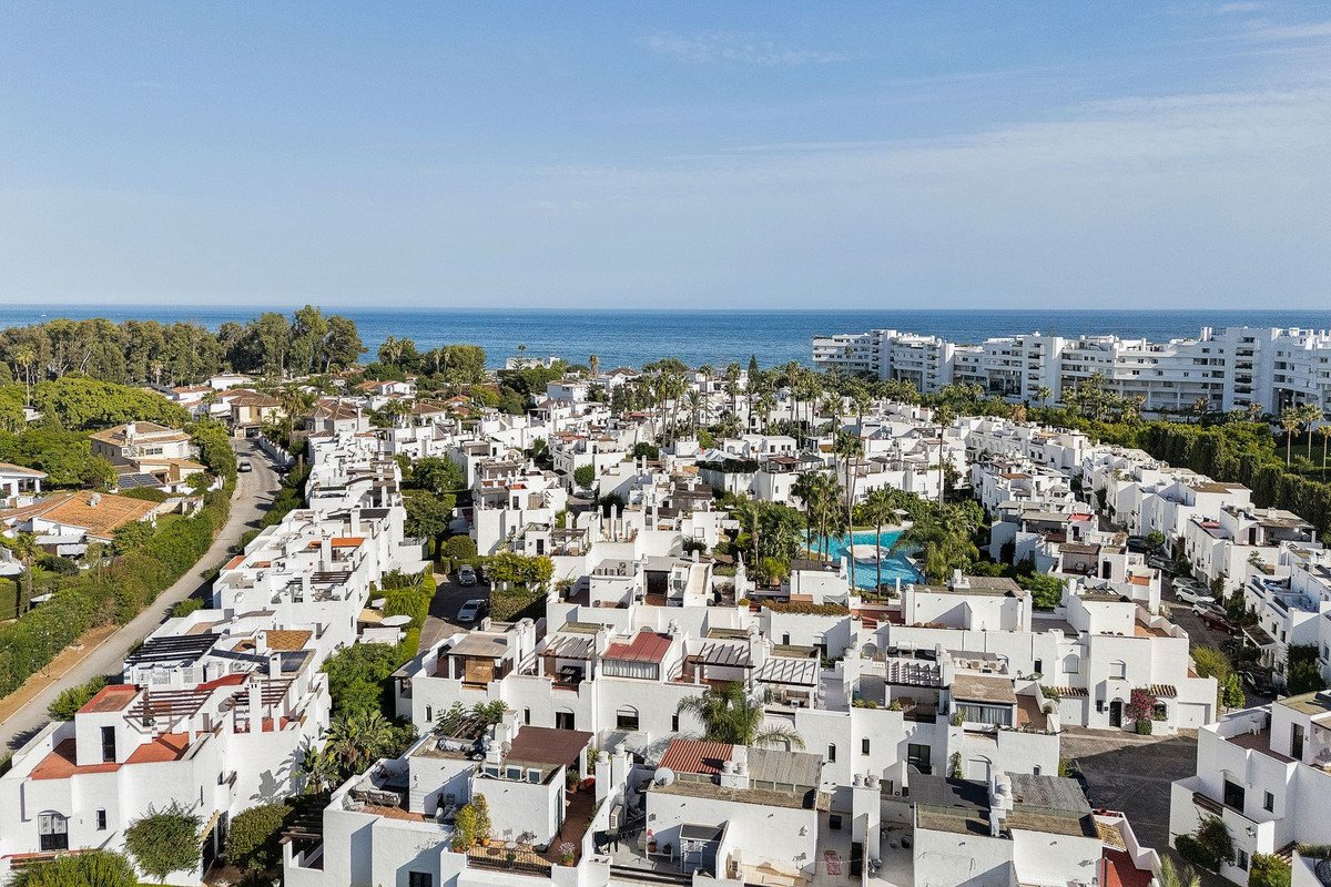3 Bed Townhouse in San Pedro de Alcántara