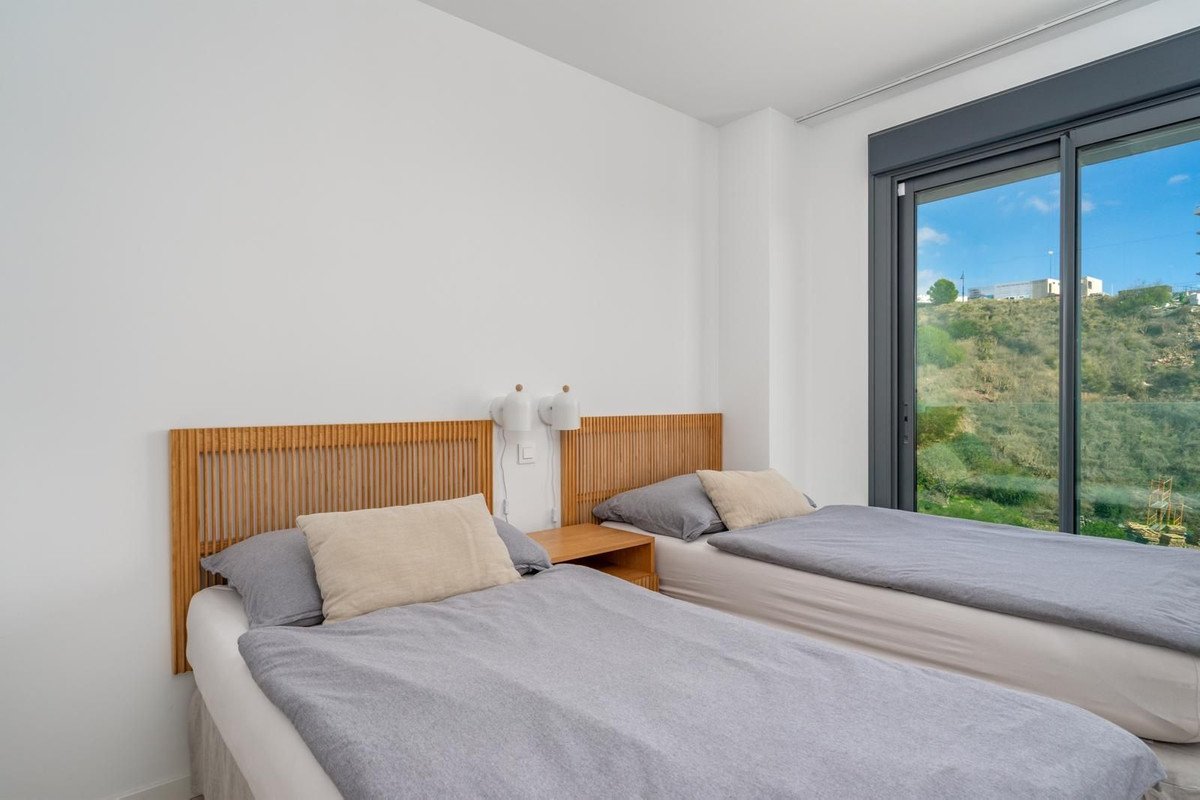 2 Bed Top Floor Apartment in Carvajal