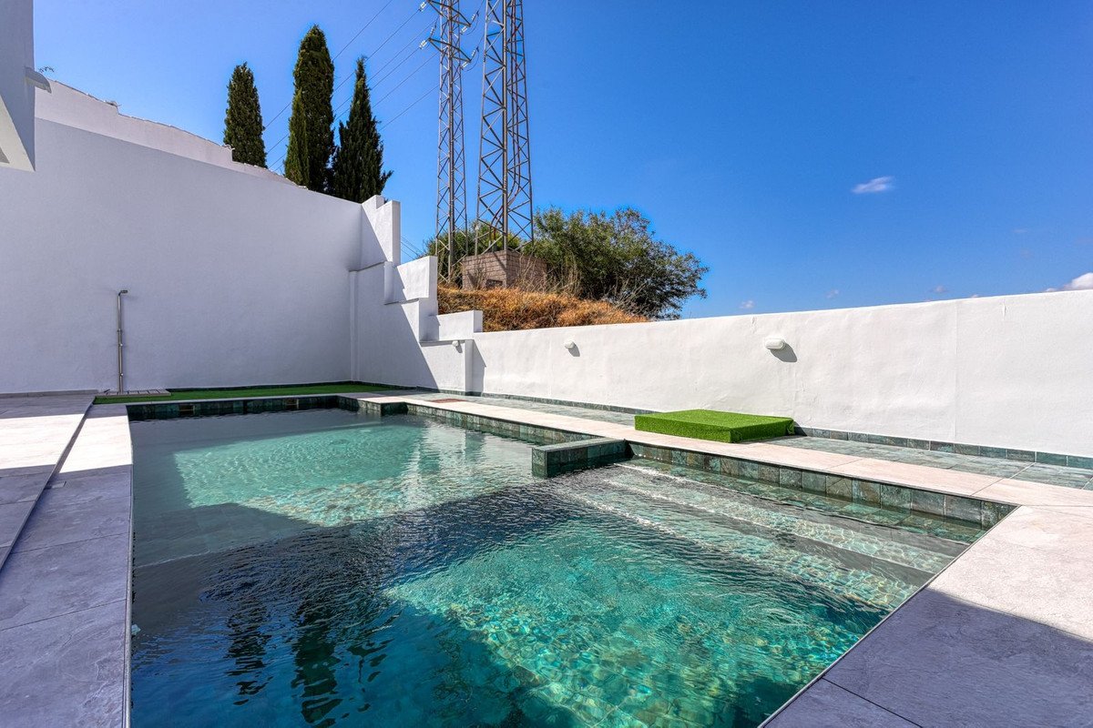 5 Bed Detached Villa in Mijas