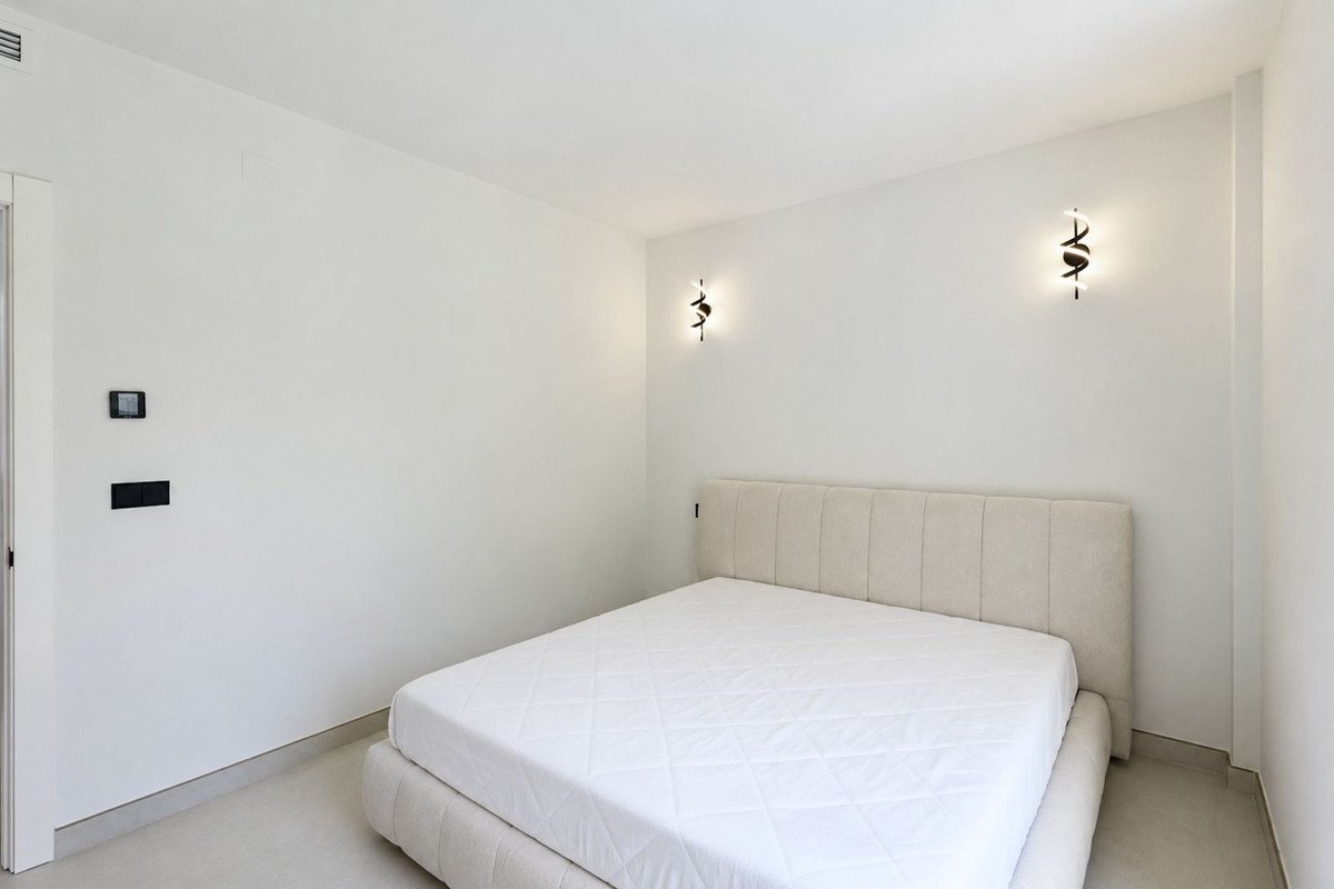 6 Bed Detached Villa in Puerto Banús