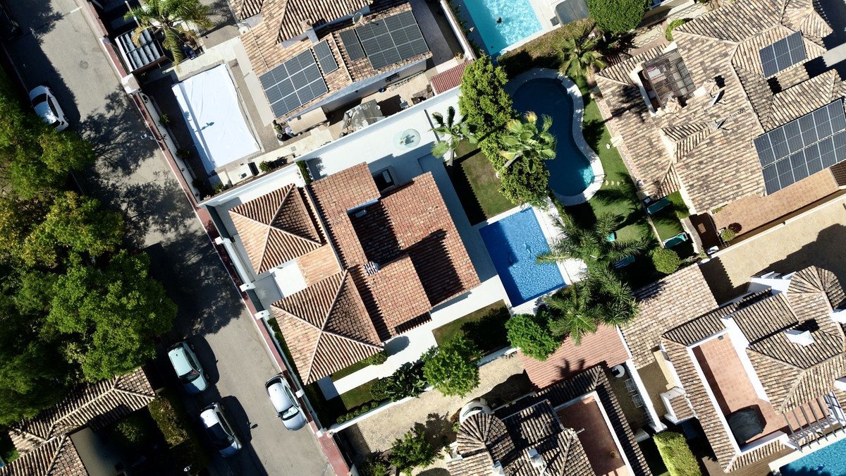 6 Bed Detached Villa in Puerto Banús
