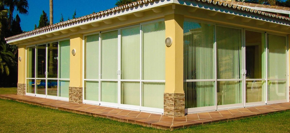5 Bed Detached Villa in Elviria