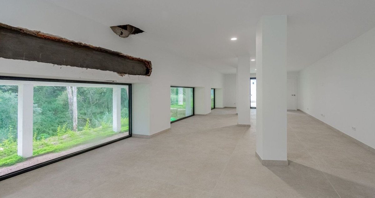 5 Bed Detached Villa in Sotogrande
