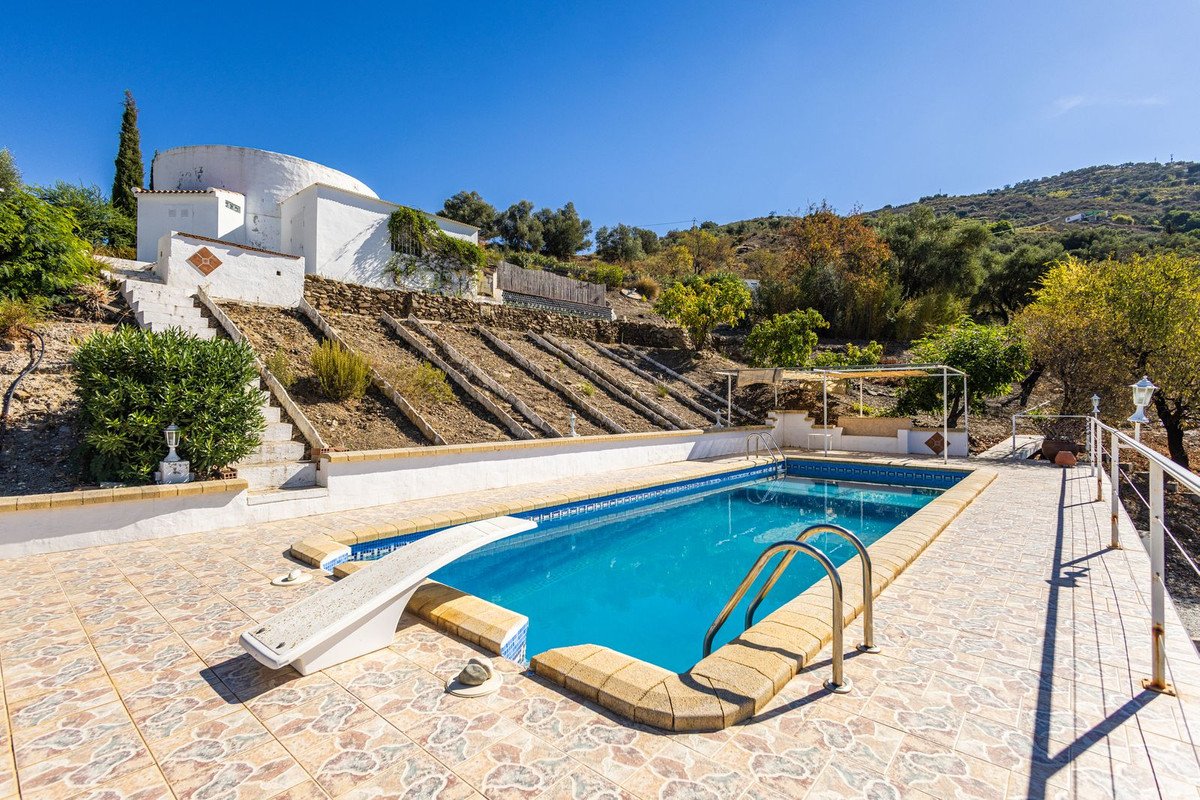 2 Bed Detached Villa in Cómpeta