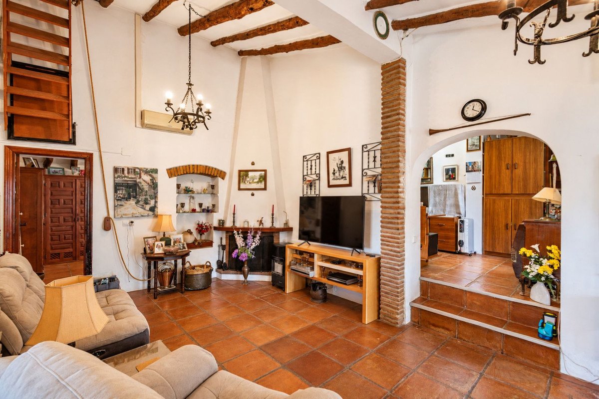 2 Bed Detached Villa in Cómpeta