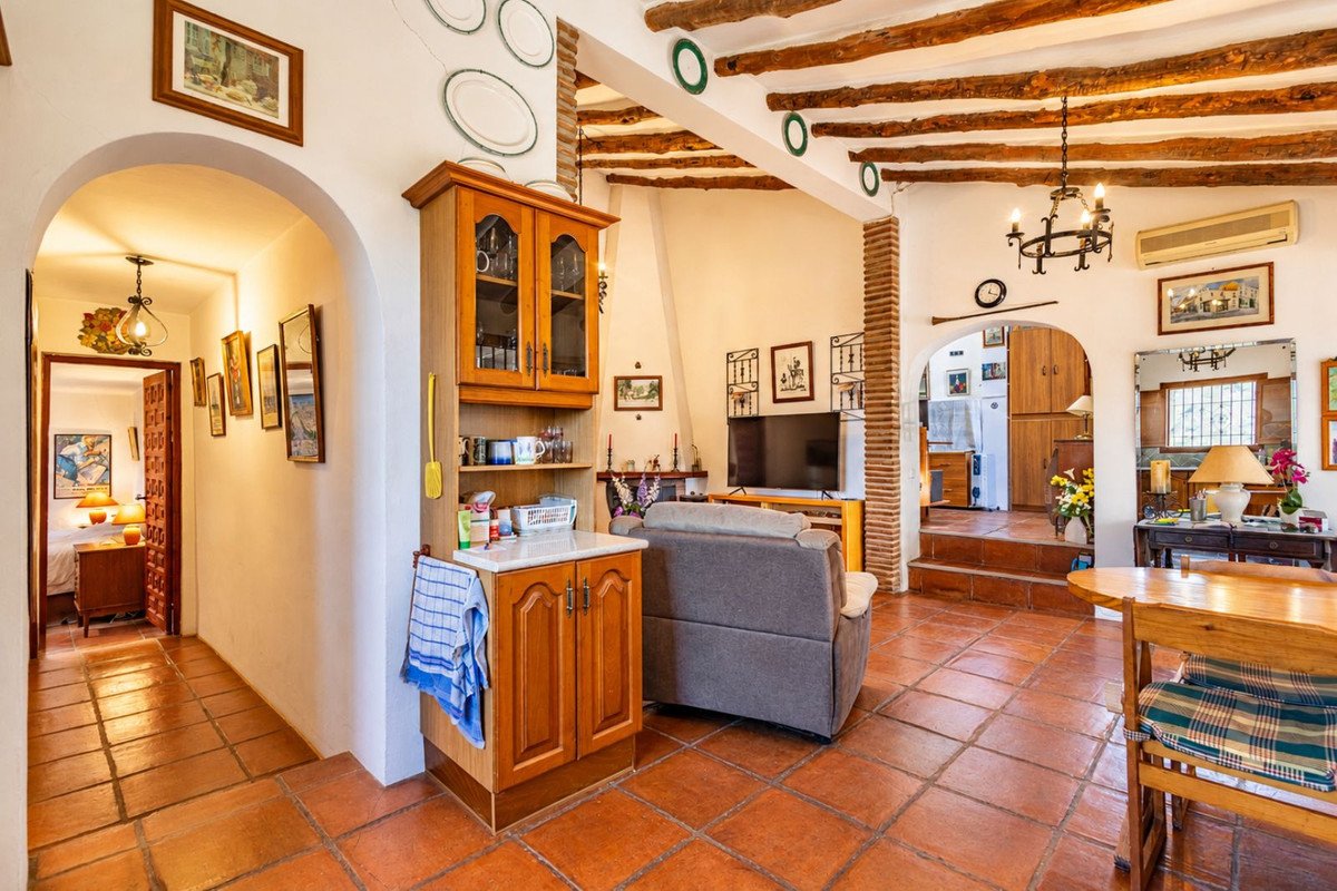 2 Bed Detached Villa in Cómpeta
