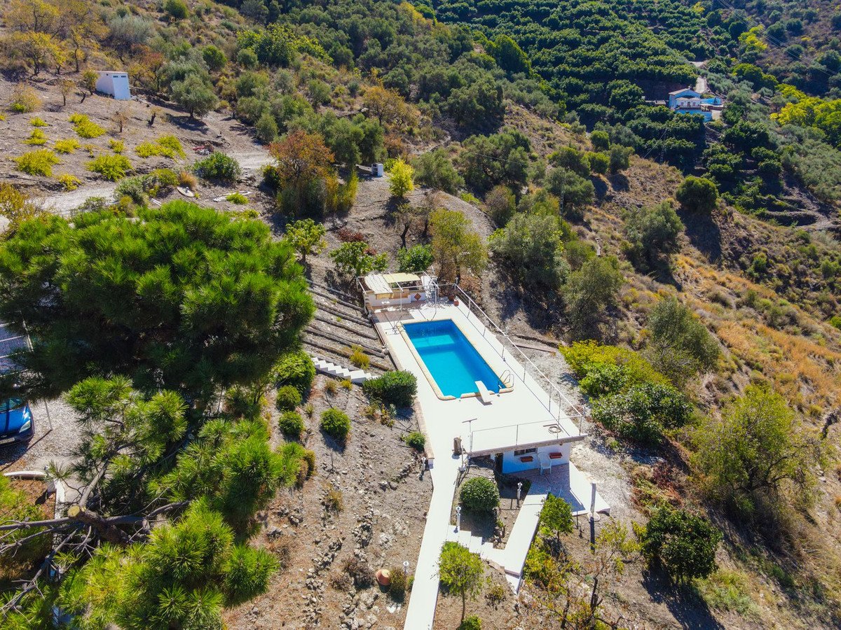 2 Bed Detached Villa in Cómpeta