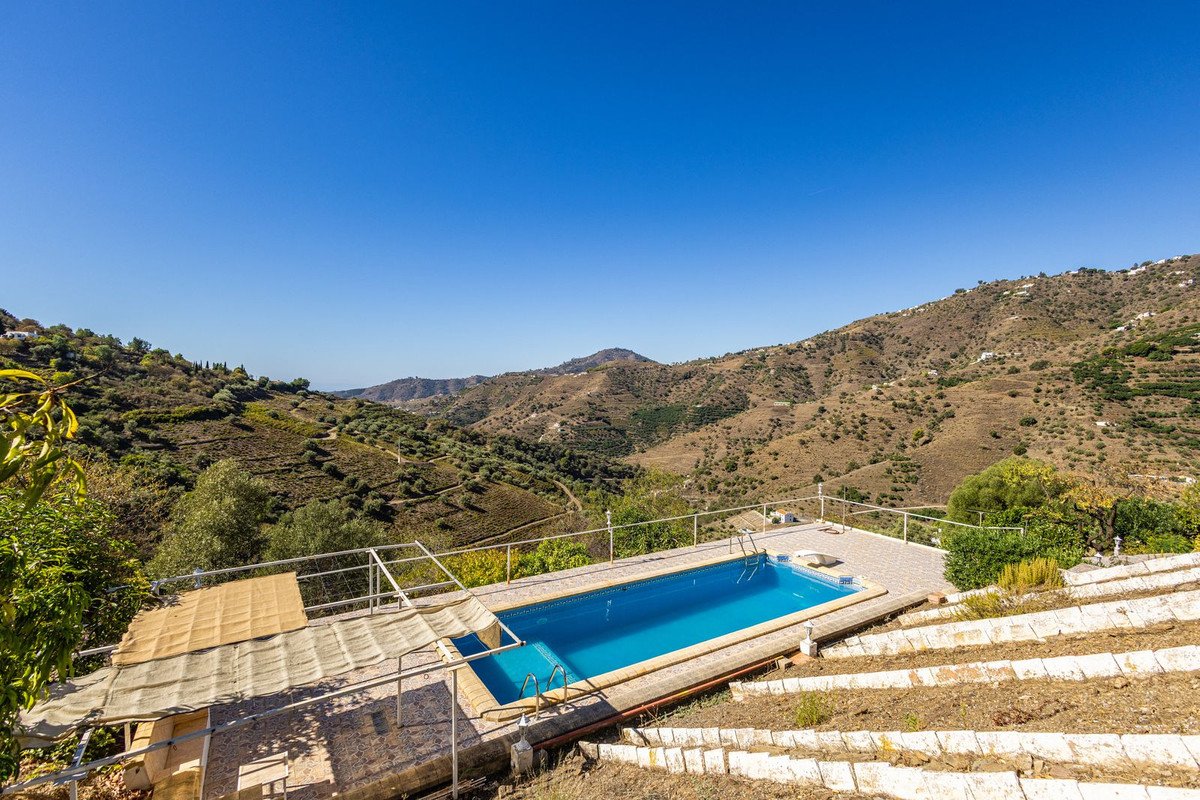 2 Bed Detached Villa in Cómpeta