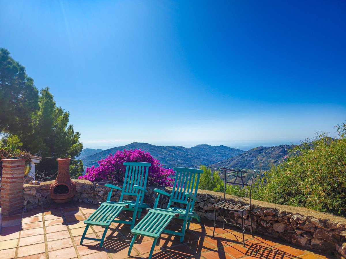 3 Bed Detached Villa in Cómpeta
