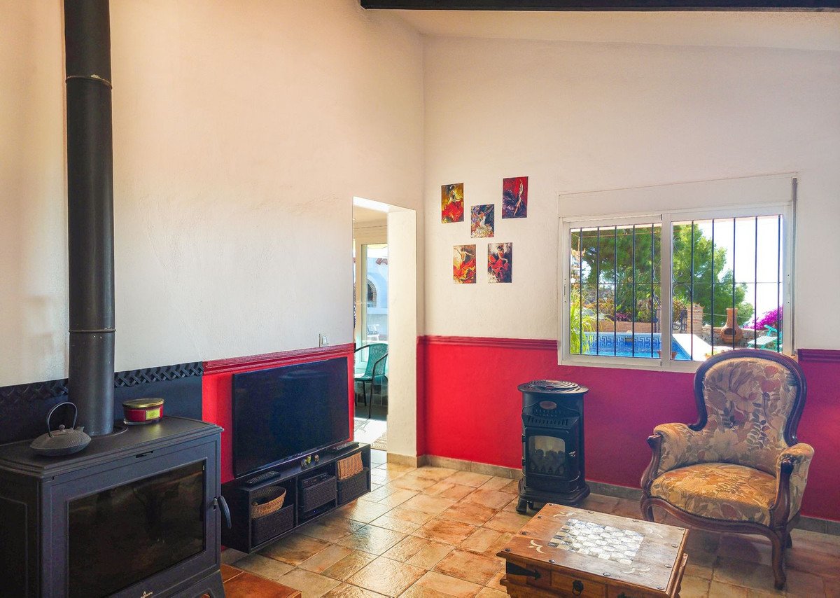 3 Bed Detached Villa in Cómpeta